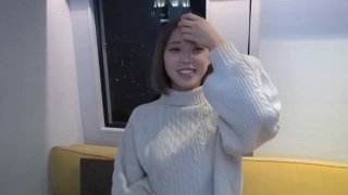 ALDNOAH ZERO漫画白裙网红脸妹子，性感长腿高跟鞋换上情趣装露奶装，侧入猛操搞得妹子受不了